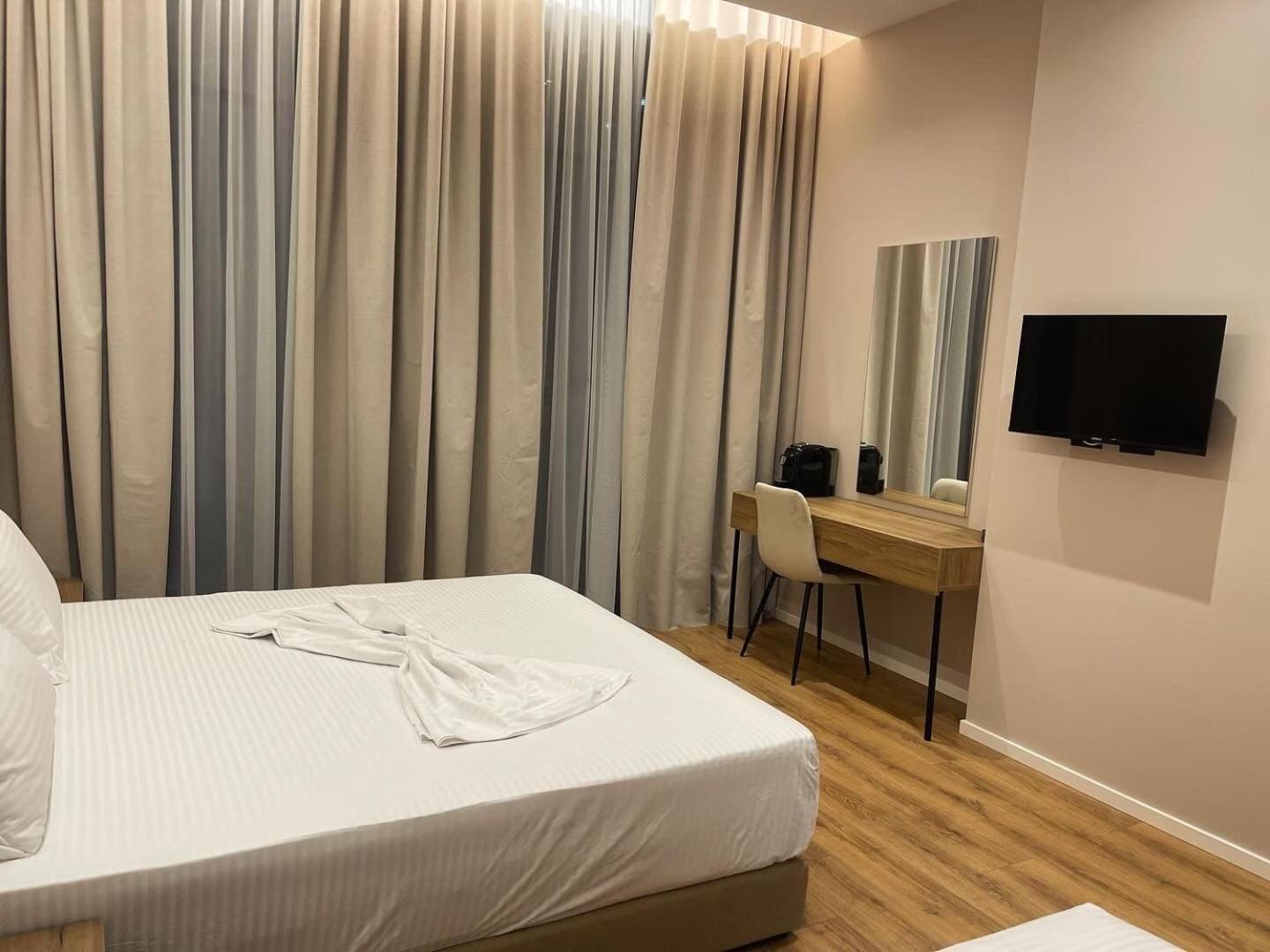 Dia Mare Deluxe Aparthotel Vlorë Exterior foto